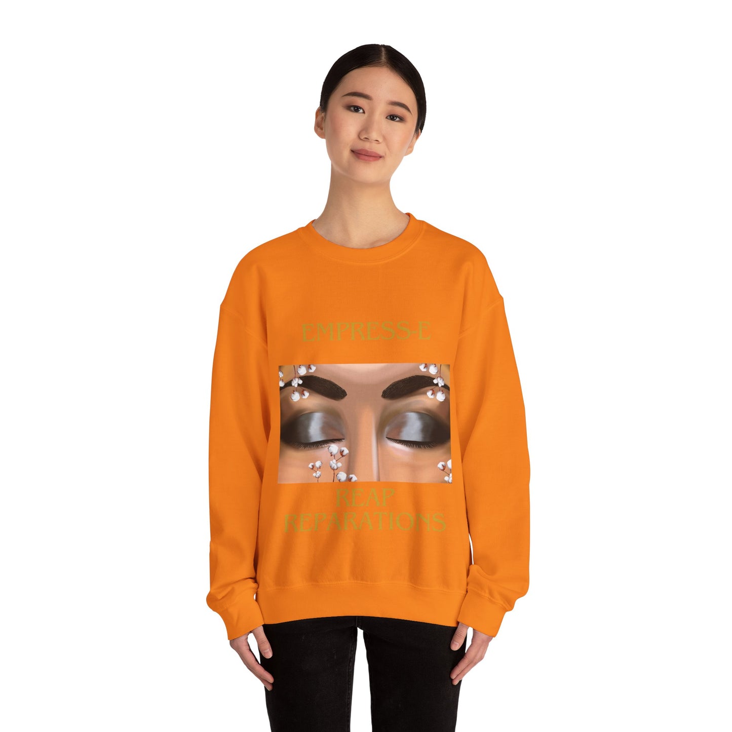 Unisex Heavy Blend™ Crewneck Sweatshirt. : EMPRESS-E. COTTON FIELD.